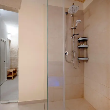 Stone Living - Nel Cuore Dei Sassi Di 3*