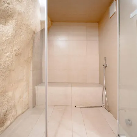 Stone Living - Nel Cuore Dei Sassi Di 4*